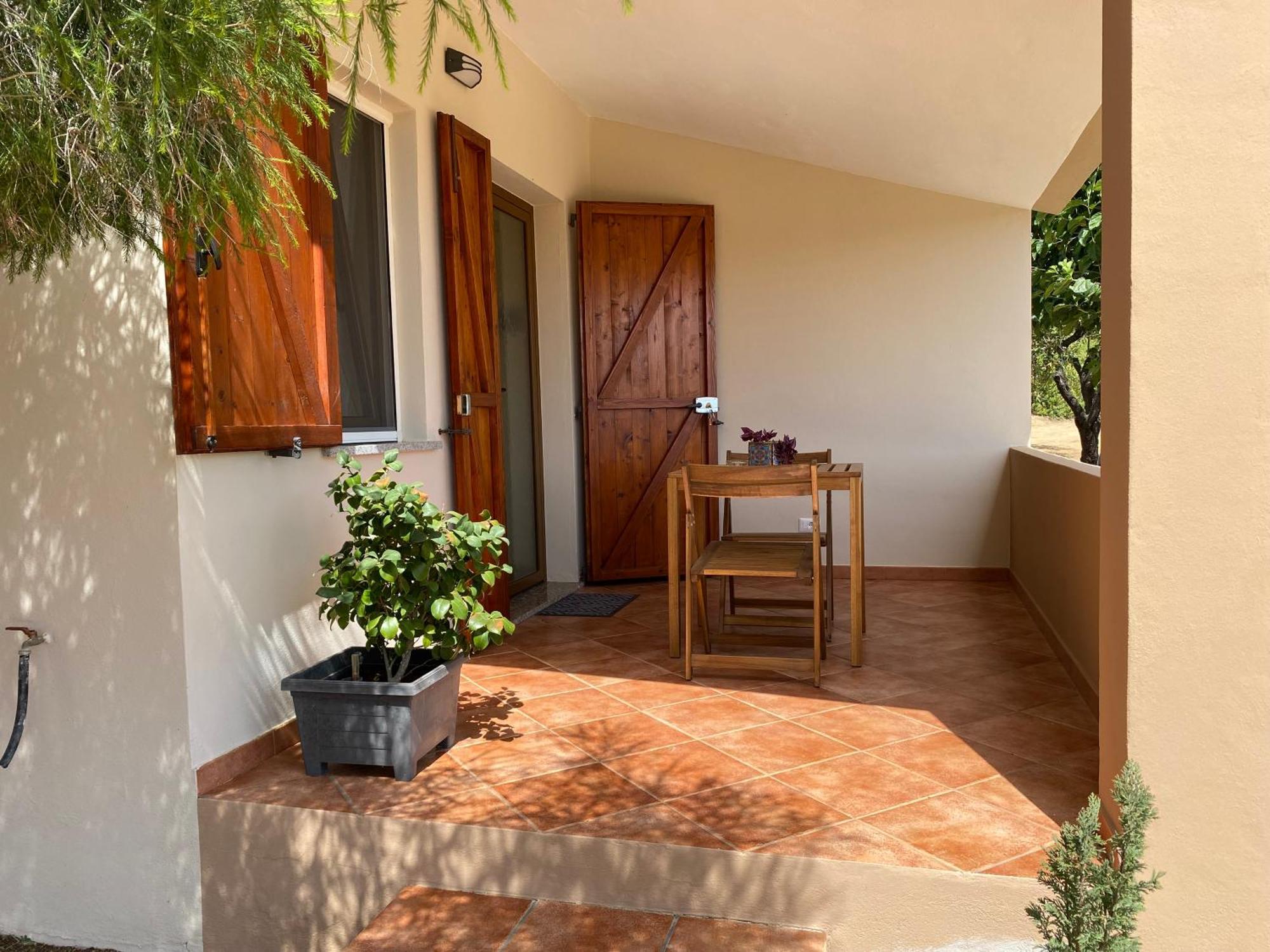 Apartmán La Collina: L'Alba Castiadas Exteriér fotografie